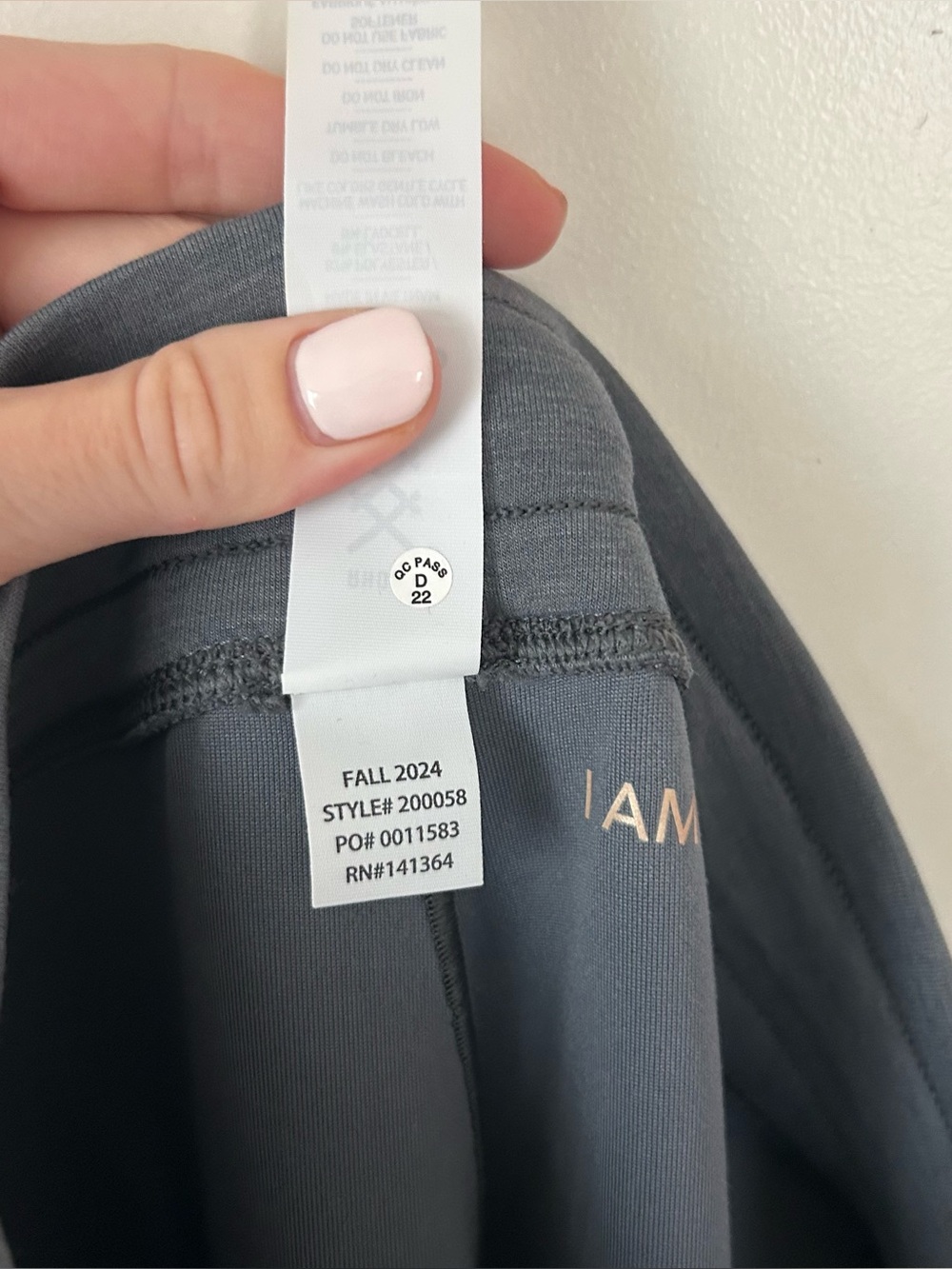 Rhone DreamGlow® Full Zip Hoodie and DreamGlow® Jogger Size Extra Small - Picture 13 of 14